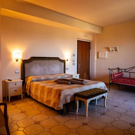 Tenuta Del Perugino בית חווה