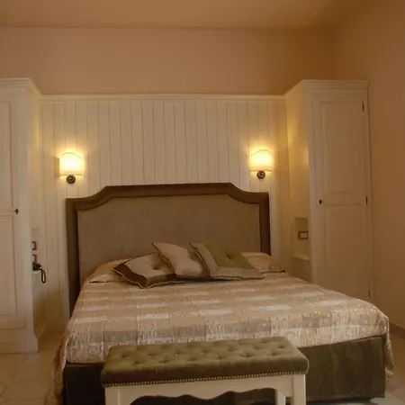 בית חווה Tenuta Del Perugino בטונה